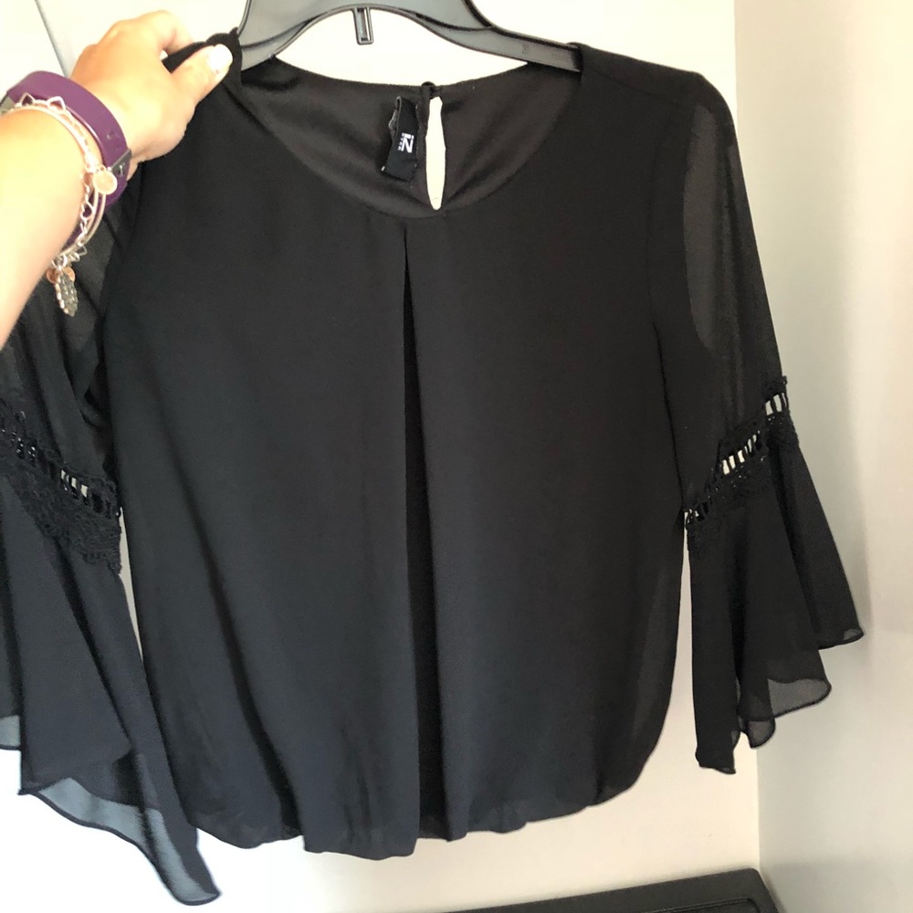 Black flowy top